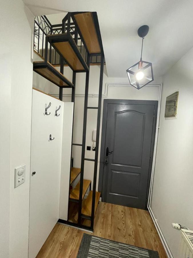 Apartman Element Kruševac Eksteriør billede