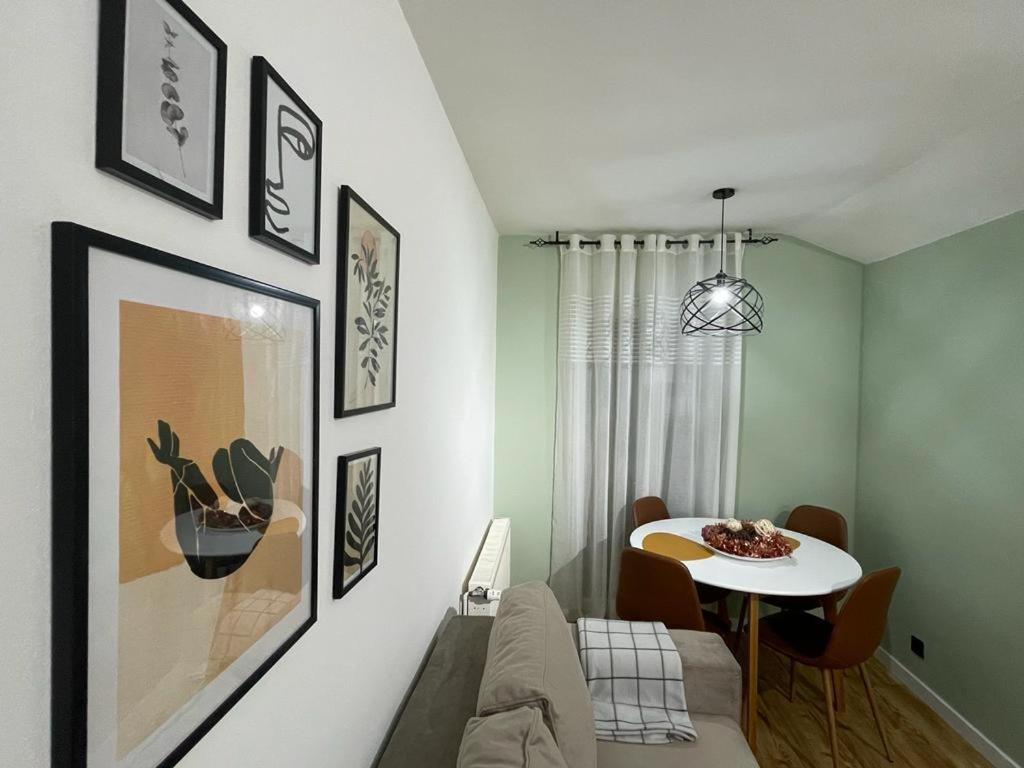 Apartman Element Kruševac Eksteriør billede