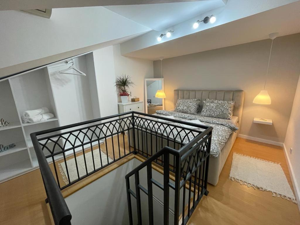 Apartman Element Kruševac Eksteriør billede