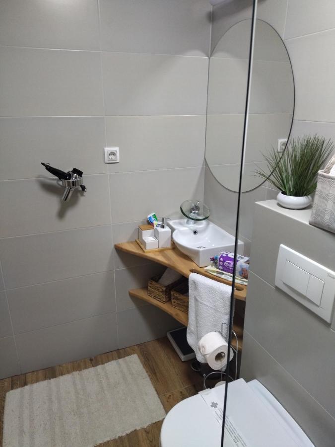 Apartman Element Kruševac Eksteriør billede