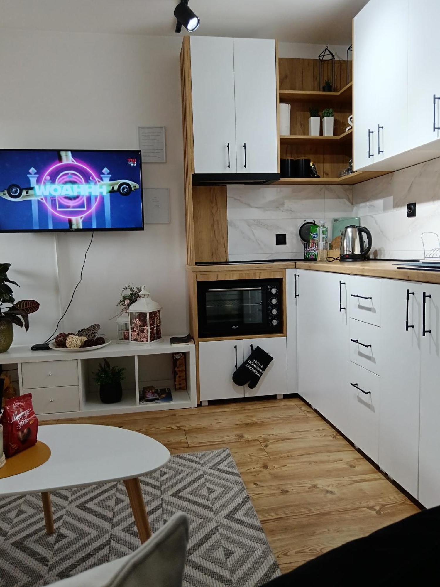 Apartman Element Kruševac Eksteriør billede